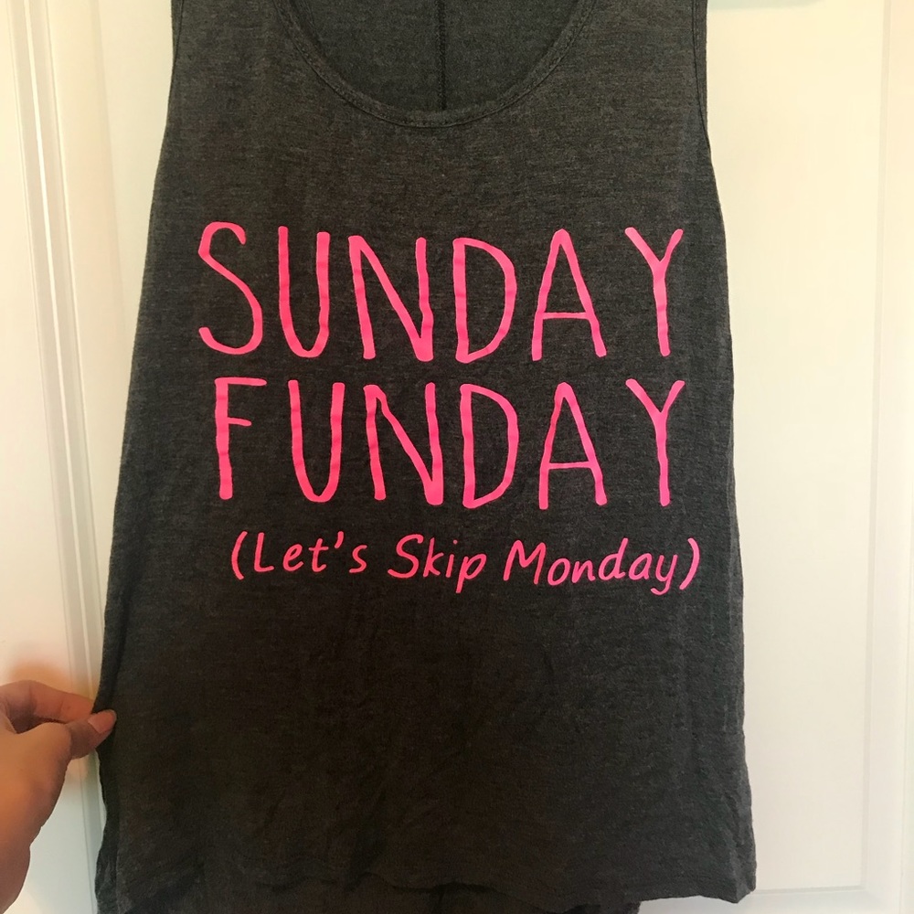 Free kisses tank top😘